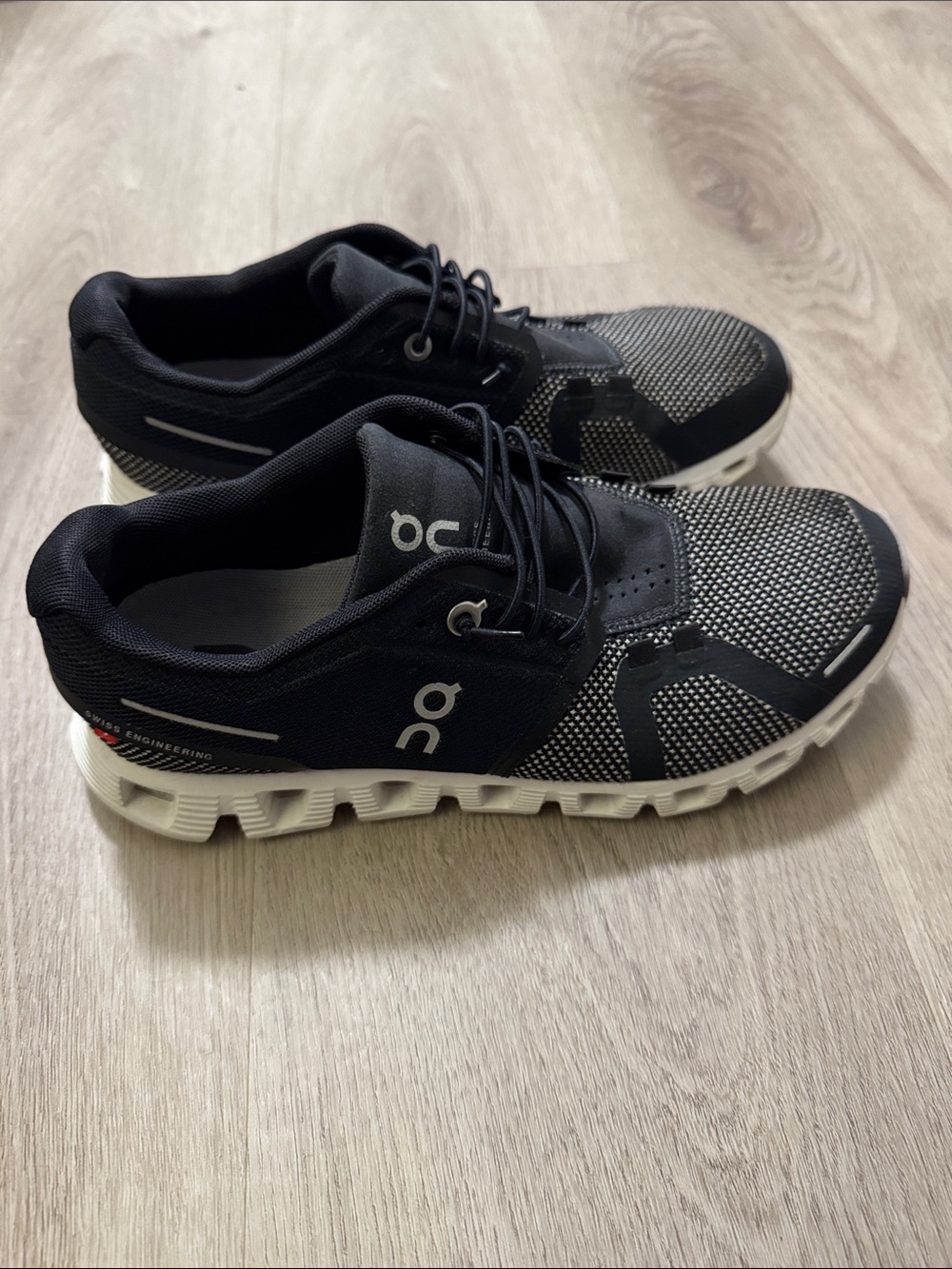 On Women’s Cloud 5 Combo Size 6.5